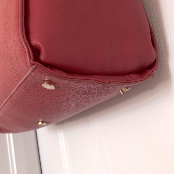 Danier red laptop bag - Picture 3 of 4